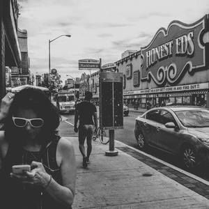 Meet your Posher, Tia